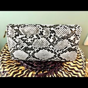 Snakeskin Zippered Wallet Clutch